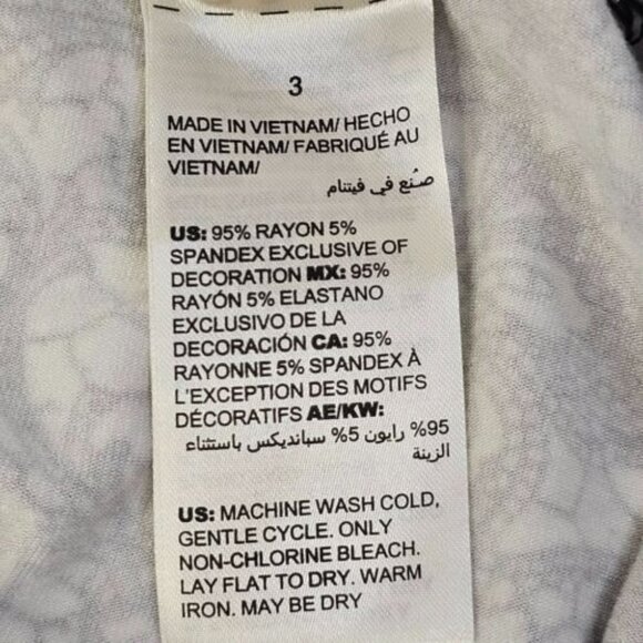 Chico's White Black Floral Printed Blouse Women Long Bell Sleeve Top Size 3 - Picture 9 of 11